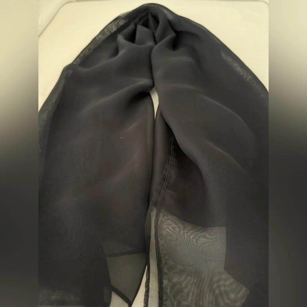 Chic Sheer Black Wrap - Picture 5 of 12